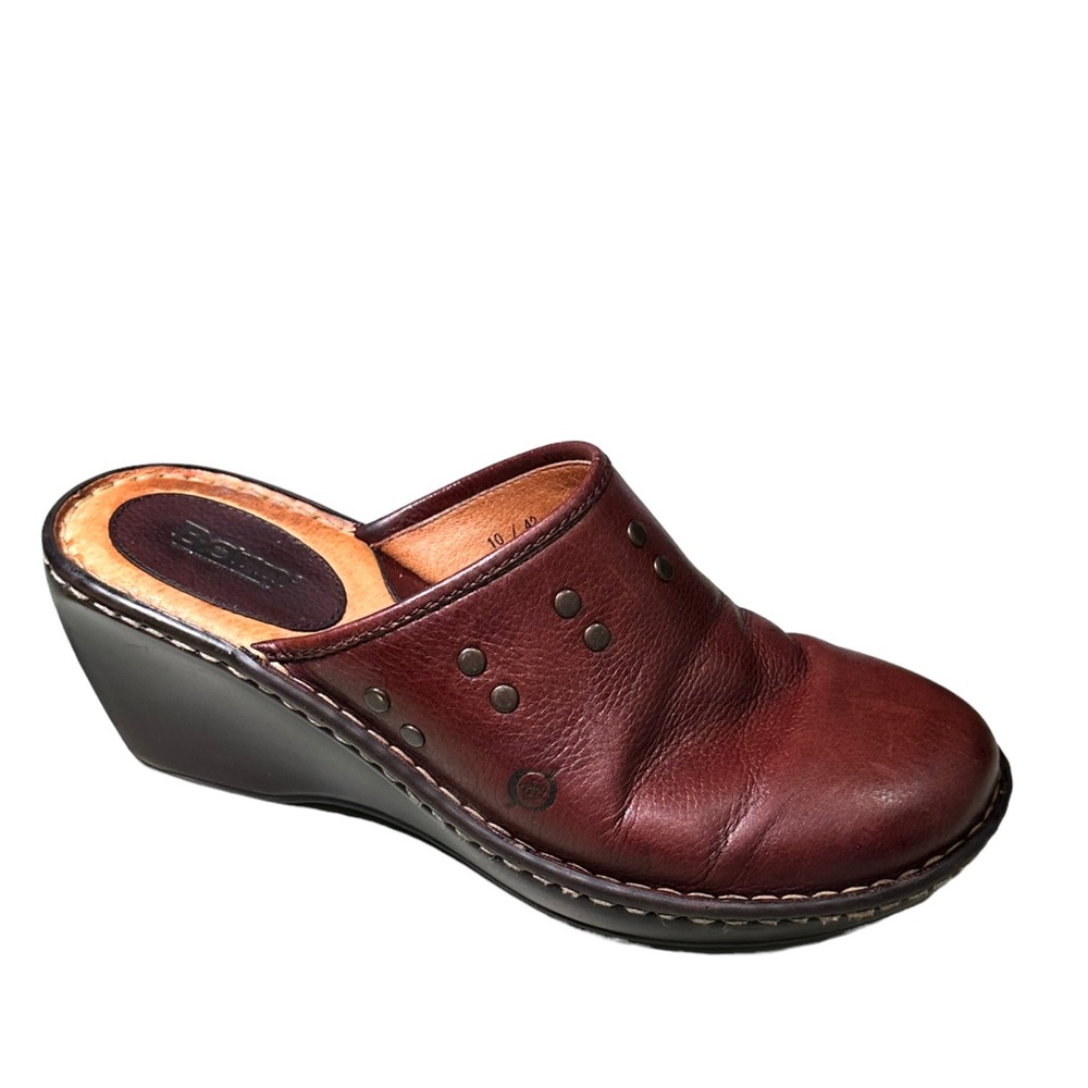 Born Tan Leather Studed Clogs Wedge Heel Style W6506 Size 10
